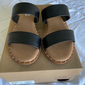 New Steve Madden Black Leather Ivara Sandals